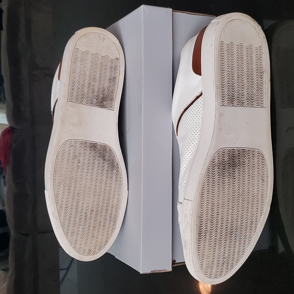 White sneakers - Picture 9 of 9